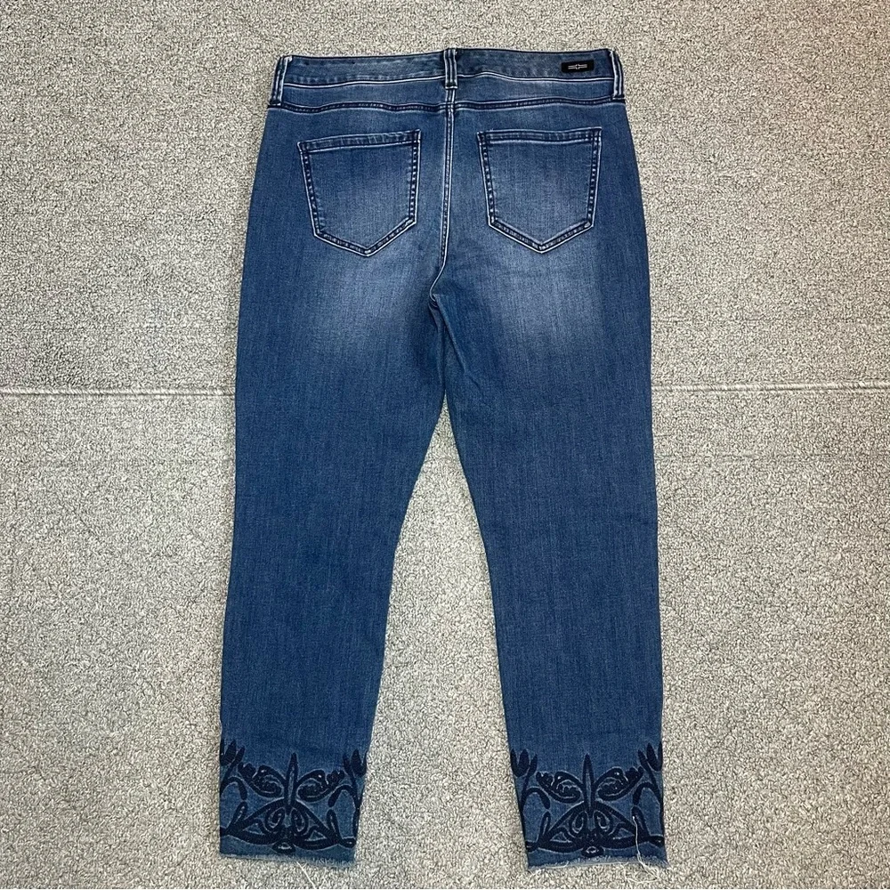 Liverpool The Crop Denim Jeans Womens Size 8 Blue Embroidered Raw Hems - Picture 15 of 15